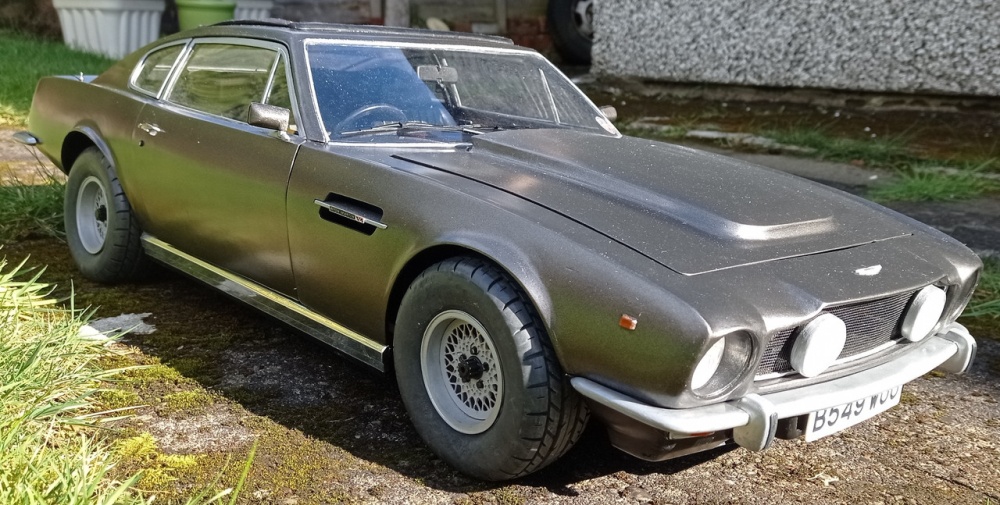 007-TLD_Aston Martin V8-Model (212).jpg