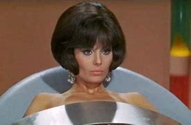 daliah lavi.jpeg